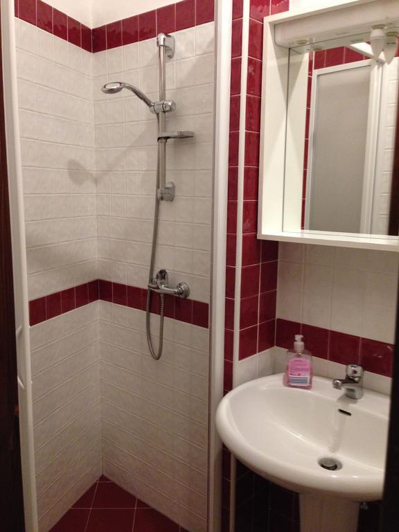 B&B Mar Tirreno Barcellona-Pozzo di Gotto Rom bilde