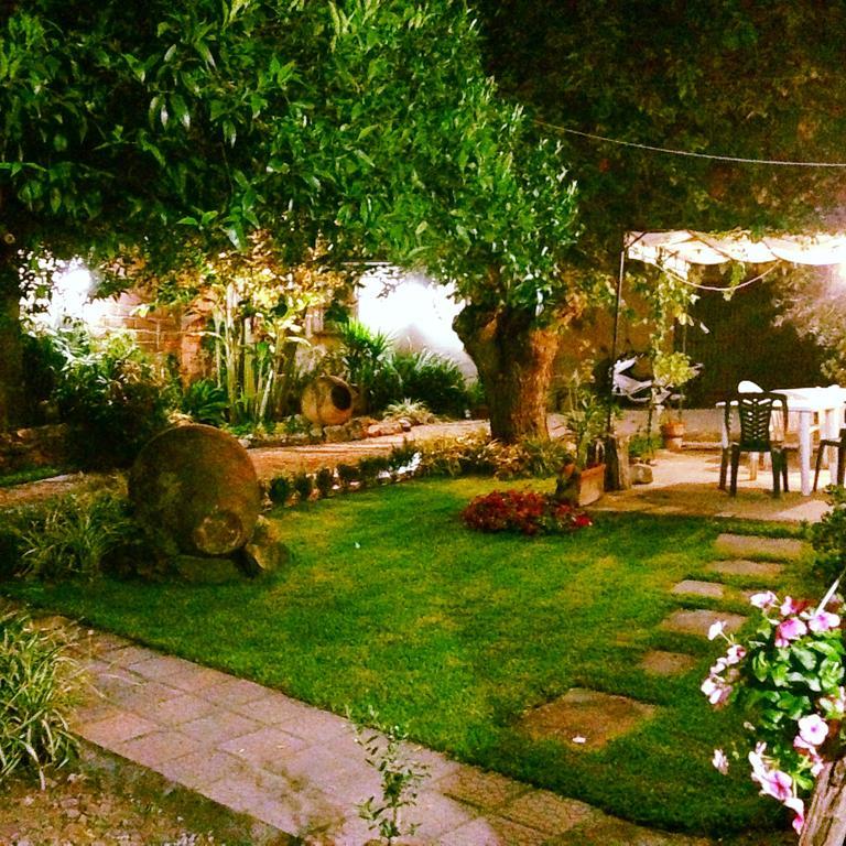B&B Mar Tirreno Barcellona-Pozzo di Gotto Eksteriør bilde