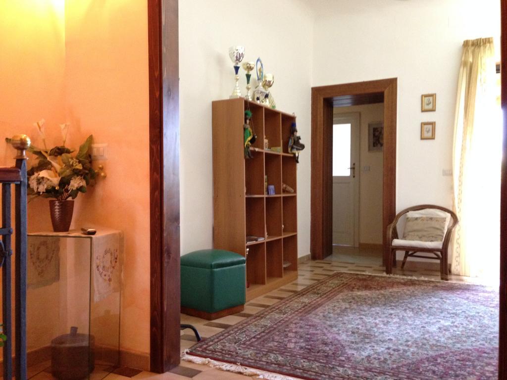 B&B Mar Tirreno Barcellona-Pozzo di Gotto Eksteriør bilde