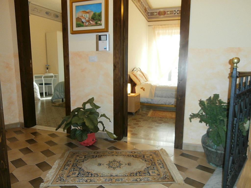 B&B Mar Tirreno Barcellona-Pozzo di Gotto Eksteriør bilde